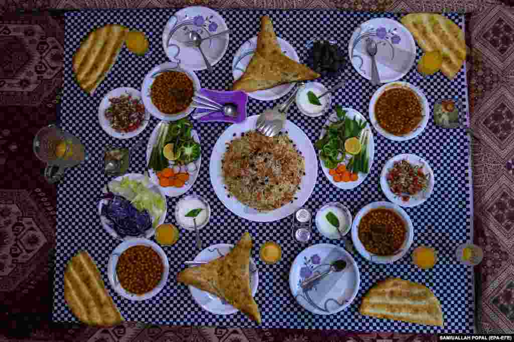 An iftar meal in Kabul Ramadan is the ninth month in the Islamic calendar, and it is believed that the revelation of the first verse in the Koran was during its last 10 nights.&nbsp;