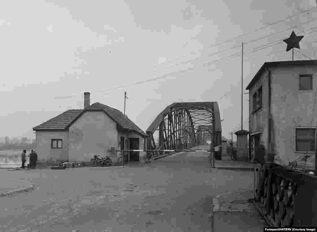 Landmarks throughout Hungary, such as this border post in Komarom, photographed in the 1950s, were also fitted with the star. But many disappeared after 1956.&nbsp; &nbsp;