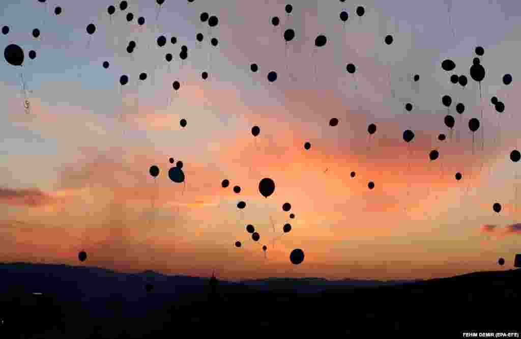 Hundreds of balloons were also released into the night sky over Sarajevo to signal the start of the holy month.