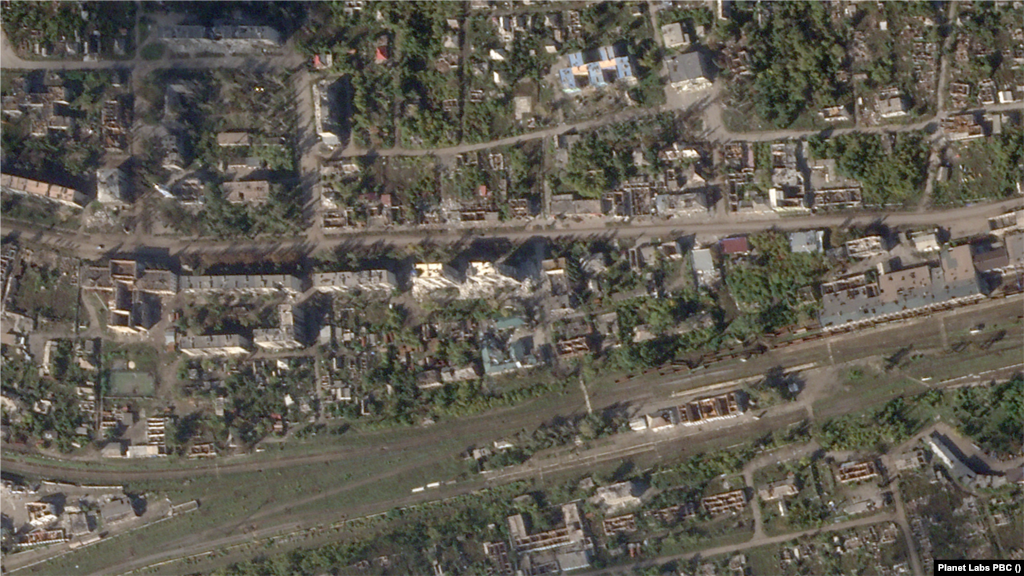 Popasna, in the Luhansk region, is currently occupied by Russian forces. The first satellite image was captured on October 16, 2021 with the second showing the destruction of the residential buildings as well as the shattered St. Nicholas Cathedral on October 10, 2022.