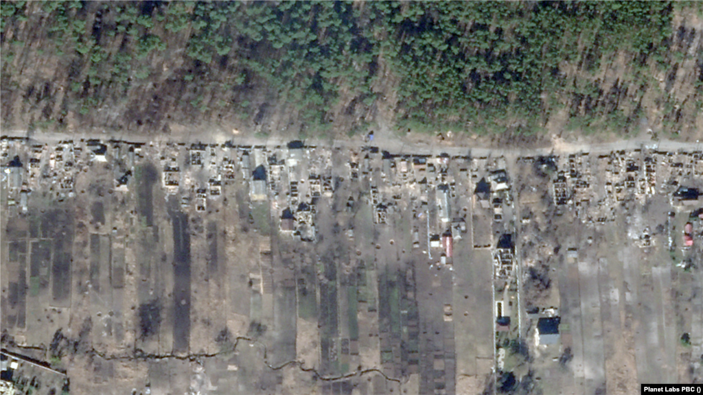 Moshchun, a village north of Kyiv, became a major battlefield in the first weeks of the war. Of the 2,800 houses in the village, 2,000 have been reported as destroyed or seriously damaged. These satellite images are from 2019 and March 2022, when the village was cleared of Russian forces.